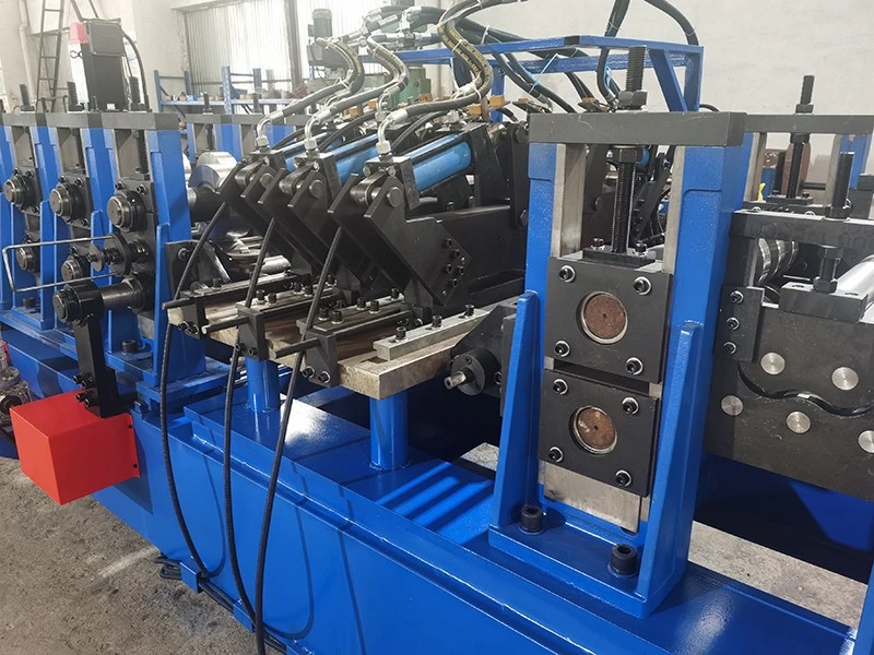 Full Atutomatic CUZ Changeable Purlin Machine manufacturers